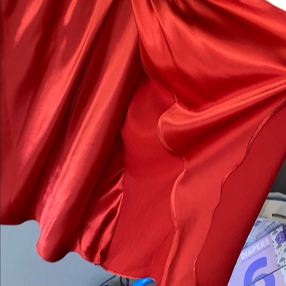 Elegant Red Satin Dress - Picture 6 of 16